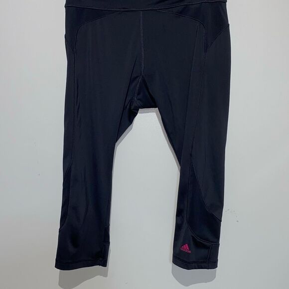 Adidas Women's Black Stretch Capri Active Athletic Leggings Size Medium - Picture 1 of 9